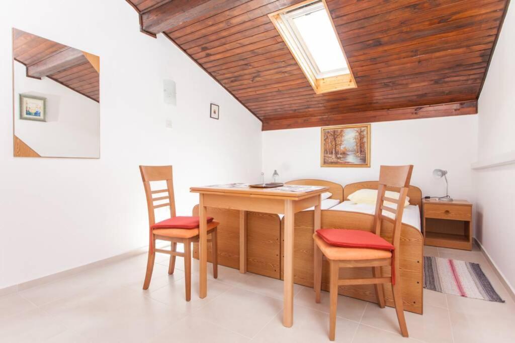 Get Away For 4 - Apartment Rovinj Kültér fotó